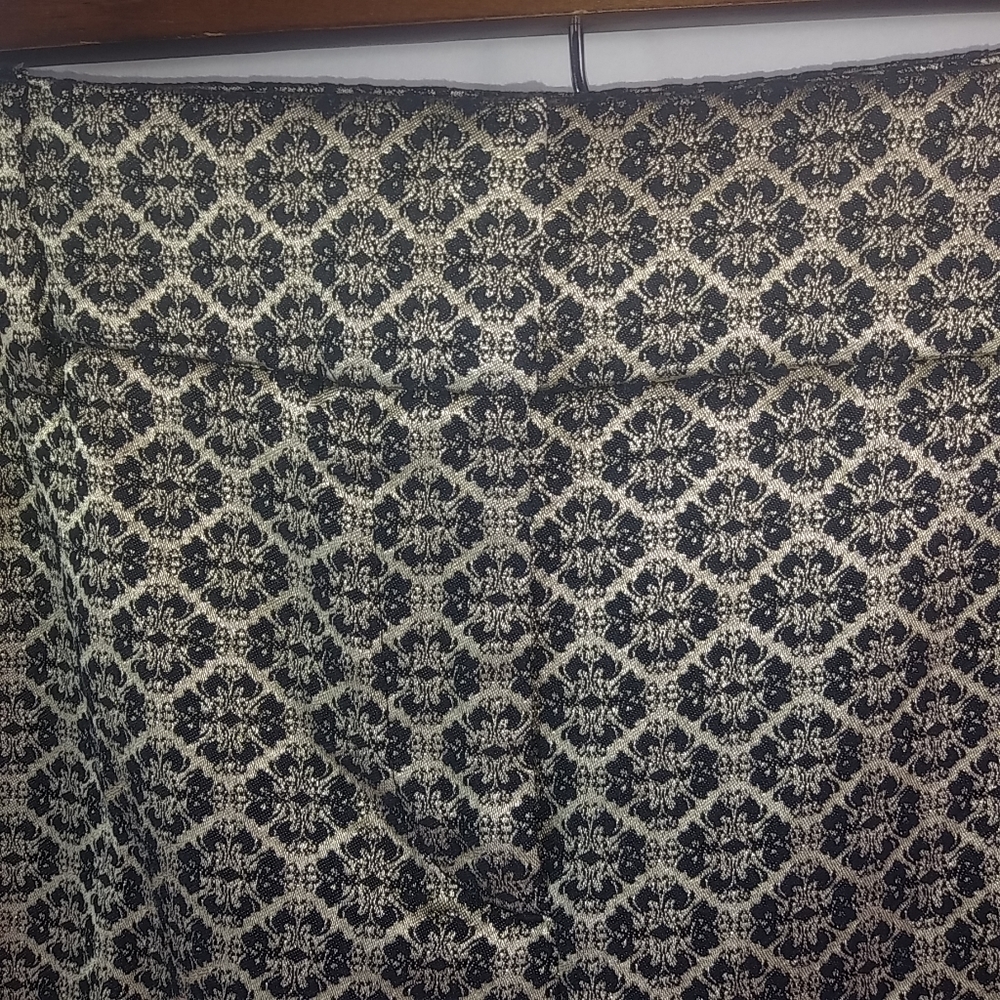 Ann Taylor 4 Black Gold Cigarette Pants - Picture 7 of 7